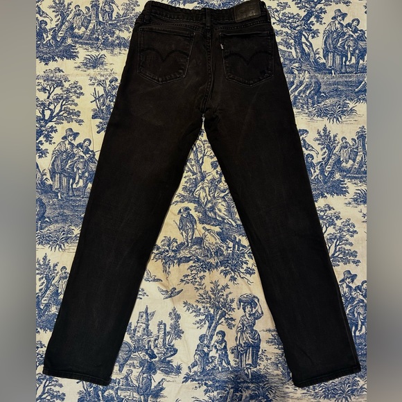 Levi’s 712 High Rise Skinny - Picture 5 of 8